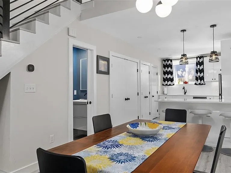 26 W Narragansett Ave #3 — Photo 6