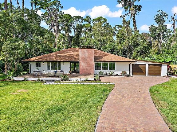 5th image of 2841 Lakeshore Dr