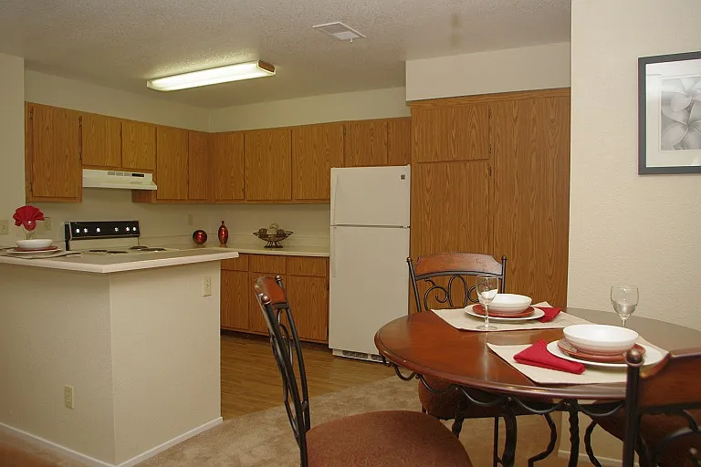 Orchard Park Apartments — Photo 5
