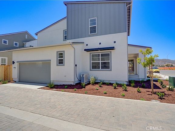5th image of 213 Kitty Hawk Ct