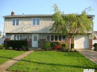2476 Horace Ct, Bellmore, NY 11710