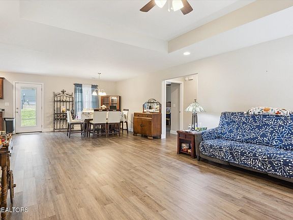 5th image of 2250 Murphys Chapel Dr