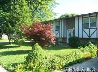 2021 Maple Tree Ln, Cahokia, IL 62206