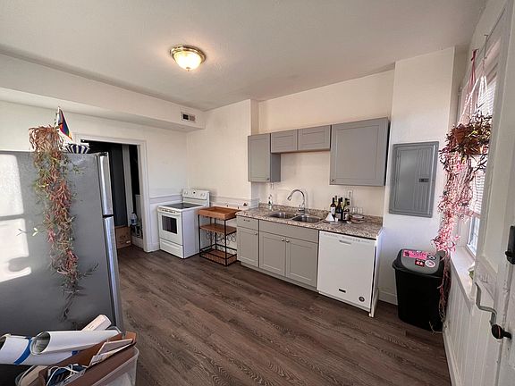3rd image of 500 Gladstone Blvd APT 7