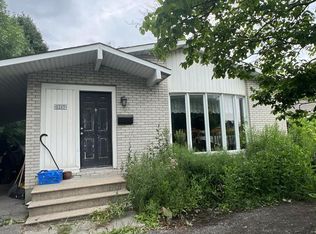 1217 Woodroffe Ave #BASEMENT, Ottawa, ON K2C2T2