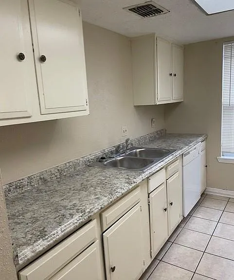 7141 Chasewood Dr — Photo 9