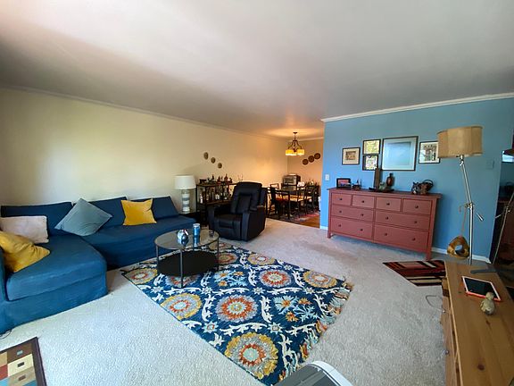 5th image of 11208 NE 68th St APT 127