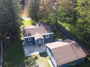 5254 N Pine River Rd, Hessel, MI 49745