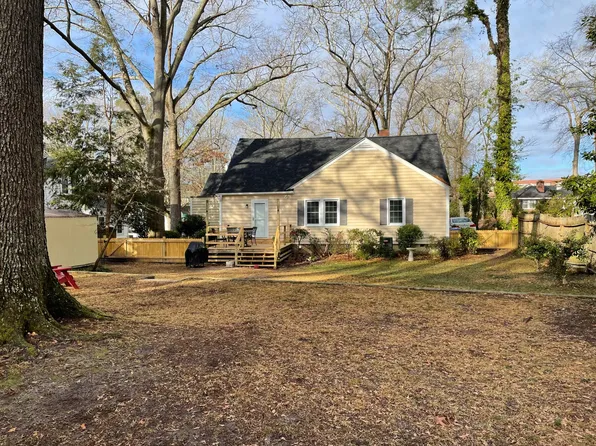 605 Maple St, Greenville, NC 27858