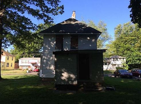 2nd image of 98 Louisiana Ave