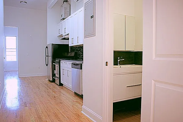 Rented by BIG Management NY | media 21