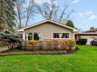 403 N Beverly Ln, Arlington Heights, IL