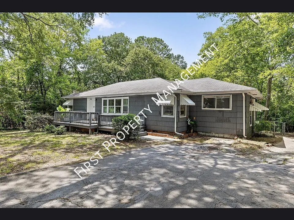 313 McBrien Rd #B