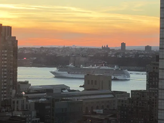 Sold by Real Direct | media 5