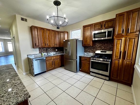 2nd image of 3431 W Lyndale St