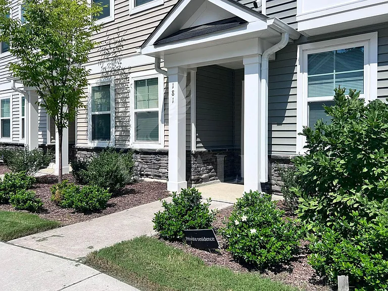 181 Ivy Vine Way — Photo 3
