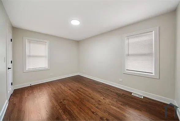 12423 S Perry Ave — Photo 11