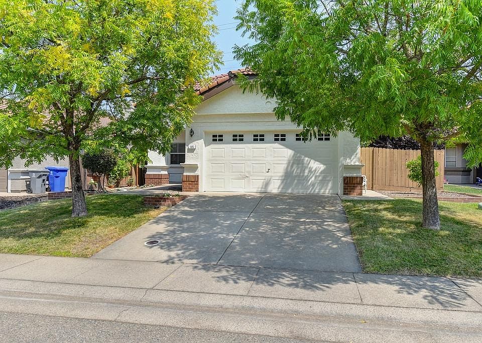 1st image of 105 Grantham Ct