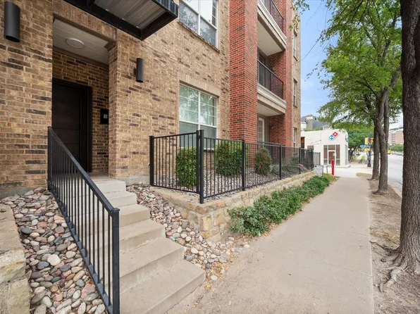 950 Henderson St APT 1200, Fort Worth, TX 76102