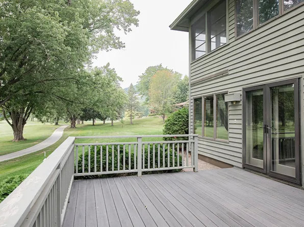 68 Links Ln APT 3, Winona, MN 55987