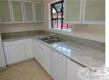 5th image of 22785 Cass Ave