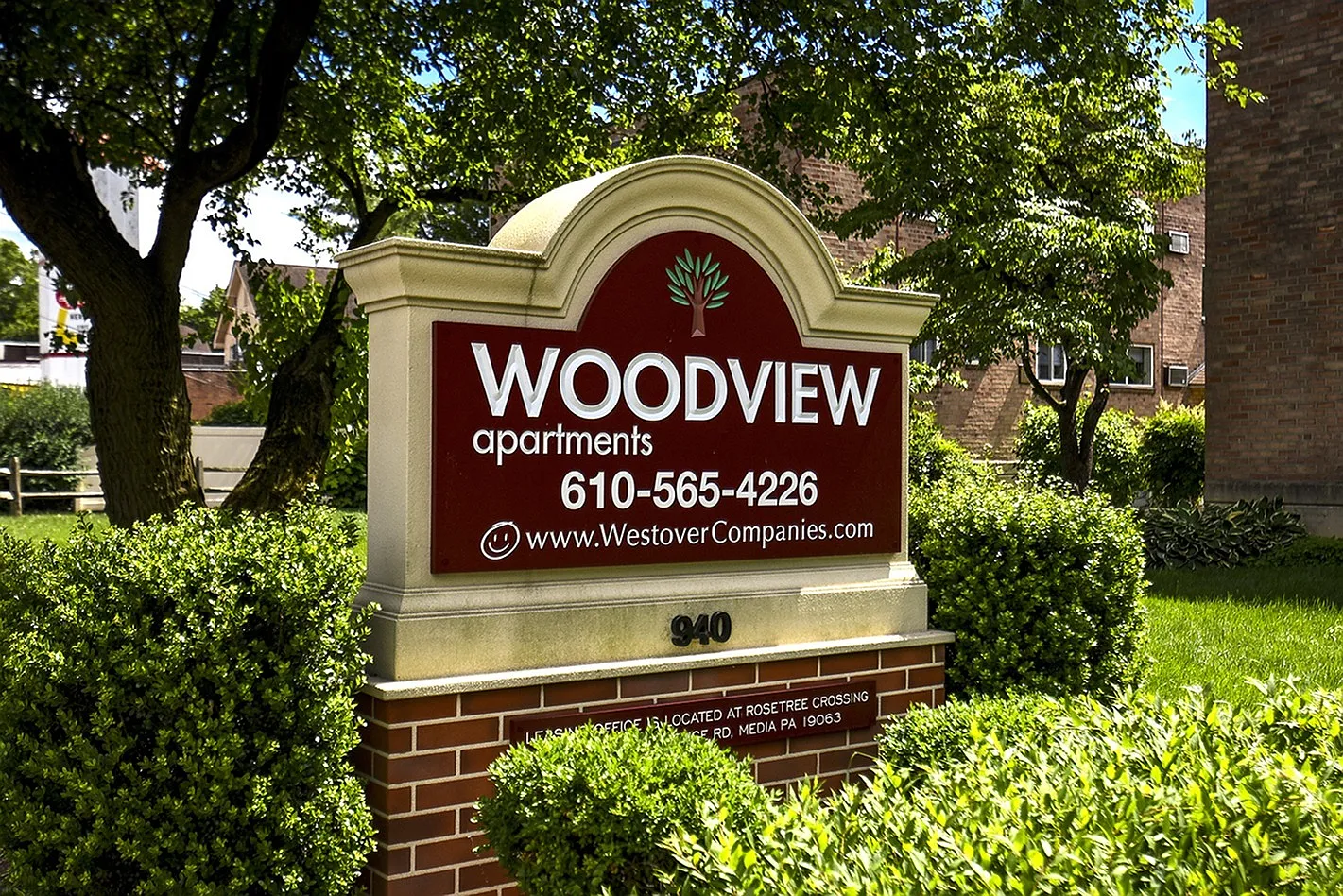 Woodview Apartments — Photo 1
