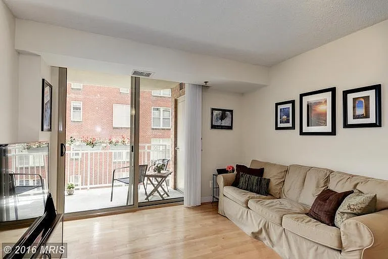7500 Woodmont Ave #8 — Photo 8