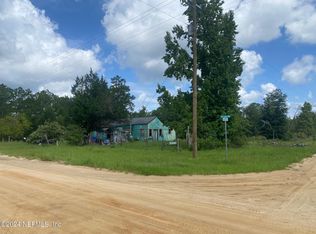 3100 Twin Lakes Blvd, Interlachen, FL 32148