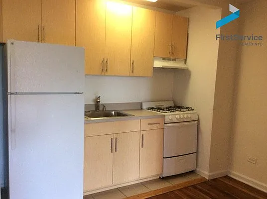 Rented by FirstService Realty (legacy) | media 6