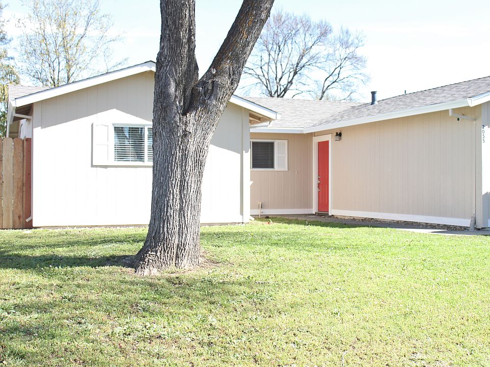 1st image of 2055 Southwood Dr