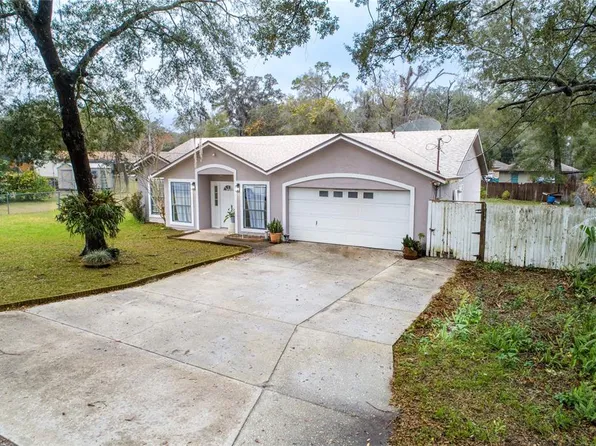 883 Montrose Ave, Orange City, FL 32763