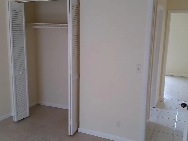 460 Fleming Ave — Photo 8