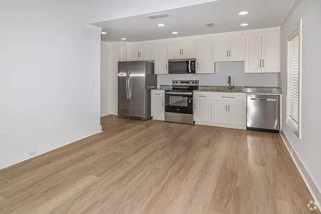 1541 Payne St #3 — Photo 4