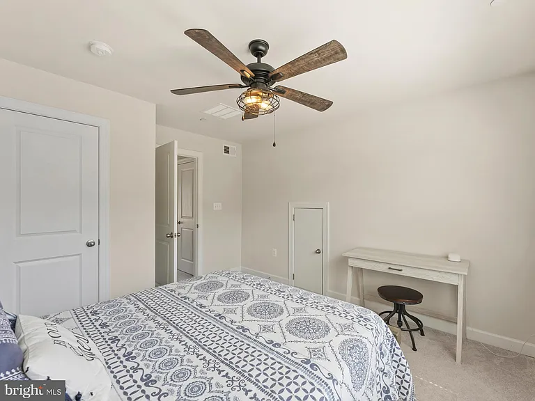 2841 Hokie Ln — Photo 29