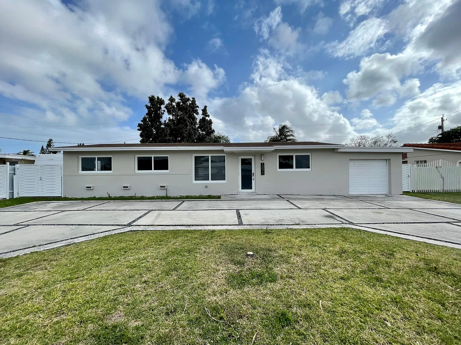 10020 SW 80th Ter — Photo 1