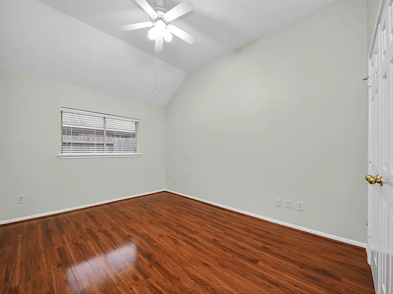 1103 Lake Shore Dr — Photo 23