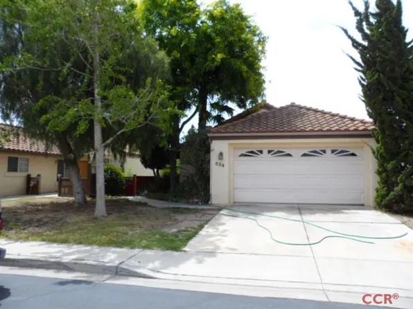 634 W Gingko Ct, Santa Maria, CA 93458