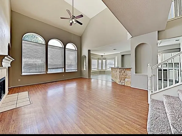 8313 Rock Canyon Ct, Fort Worth, TX 76123