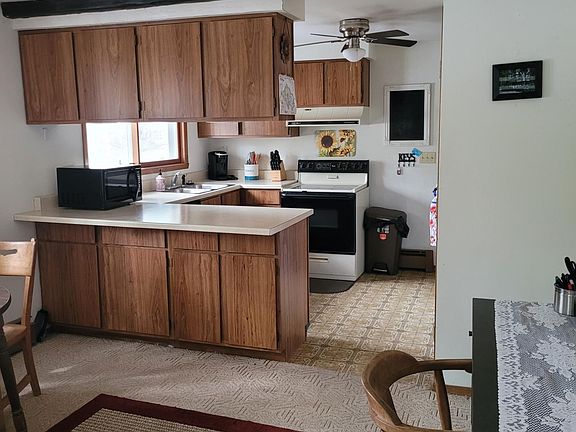 4th image of 5812 Birchwood Ln