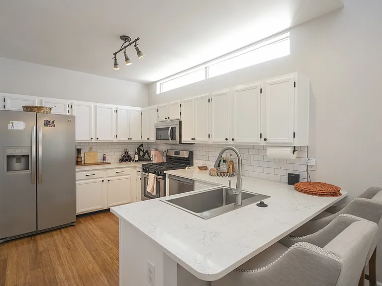 1004 Elmshade Ln — Photo 16