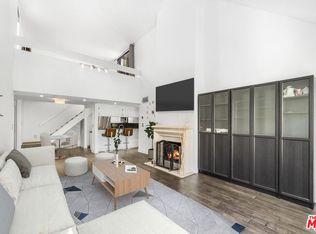 950 N Kings Rd UNIT 343, West Hollywood, CA 90069
