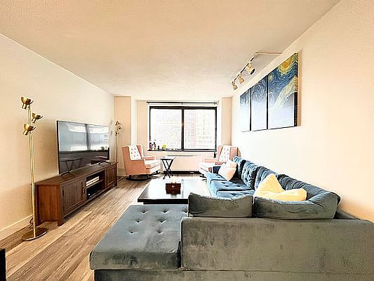 1st image of 415 E 37th St APT 12