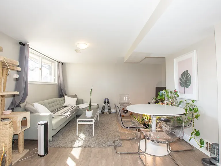 94 Meredith Dr — Photo 8
