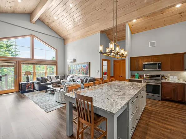 235 Skimobile Road #1404, Conway, NH 03860