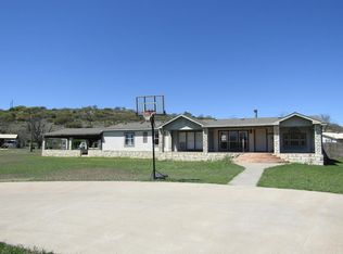 709 E Poplar St, Sonora, TX 76950