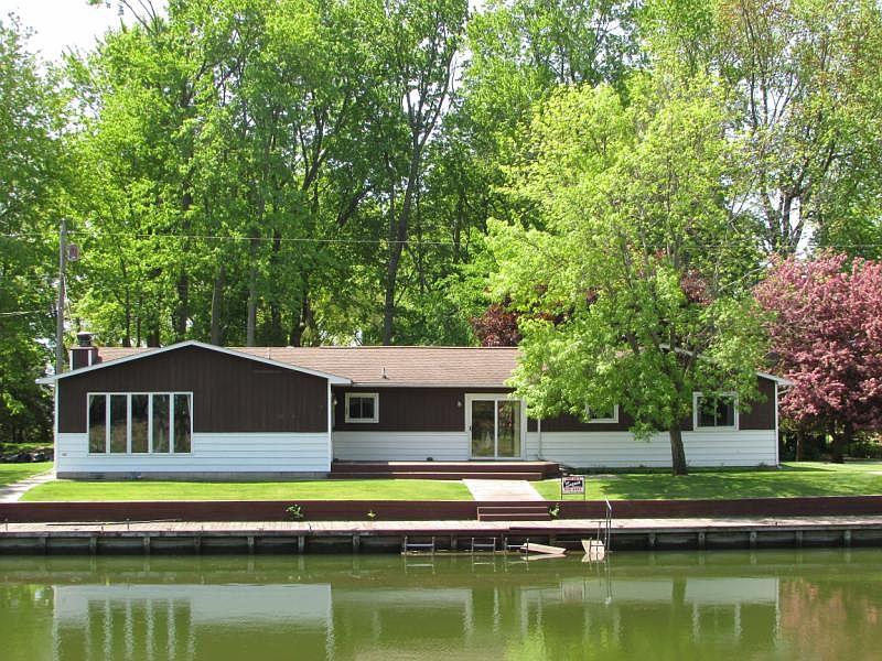 1st image of 8872 Point Charities Ave