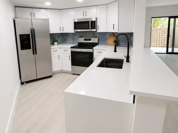 10229 NW 9th St Circle #103, Miami, FL 33172