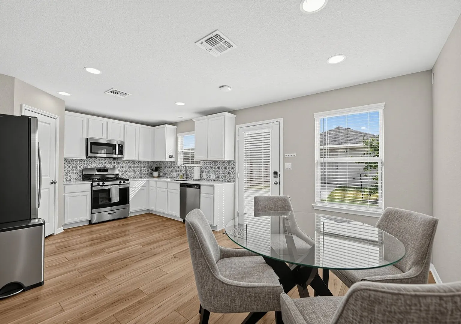 Charming 3BR House in San Marcos — Photo 4