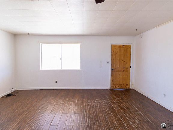 4th image of 38171 Lemon Dr
