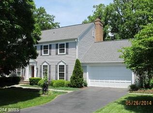 9702 Spring Ridge Ln, Vienna, VA 22182